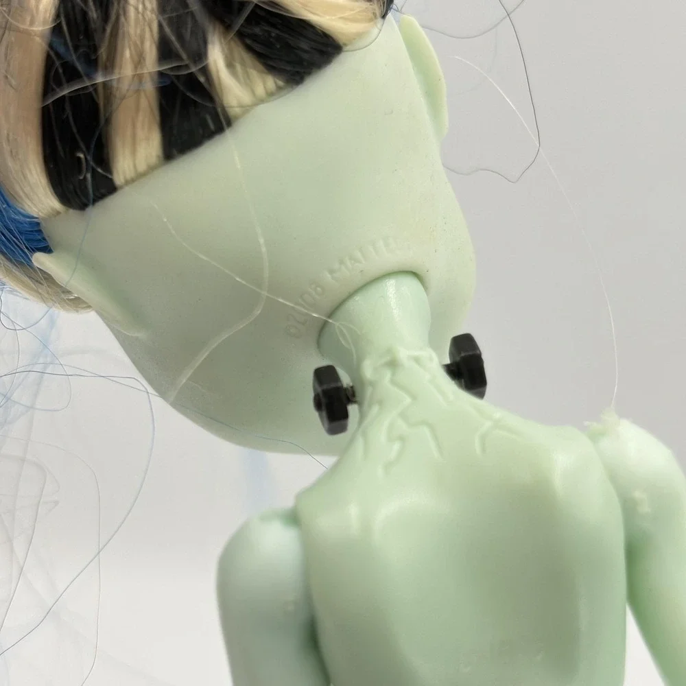 Monster High Frankie Stein Doll Great‎ Scarrier Reef Tail Green Mermaid *FLAWS*